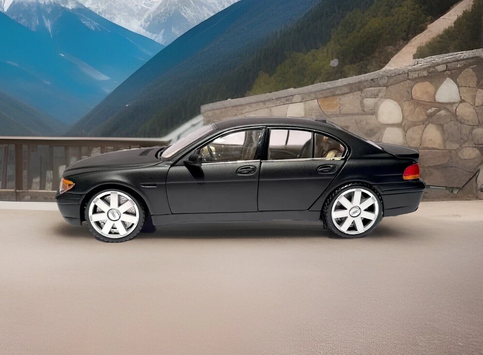 WELLY BMW 745i 1:18 Scale Diecast Model Car Custom Wheels Read Desc - Image 2 of 4