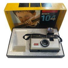 Vintage Kodak Instamatic 104 Camera with Box & Flash โ Made in USA Untested
