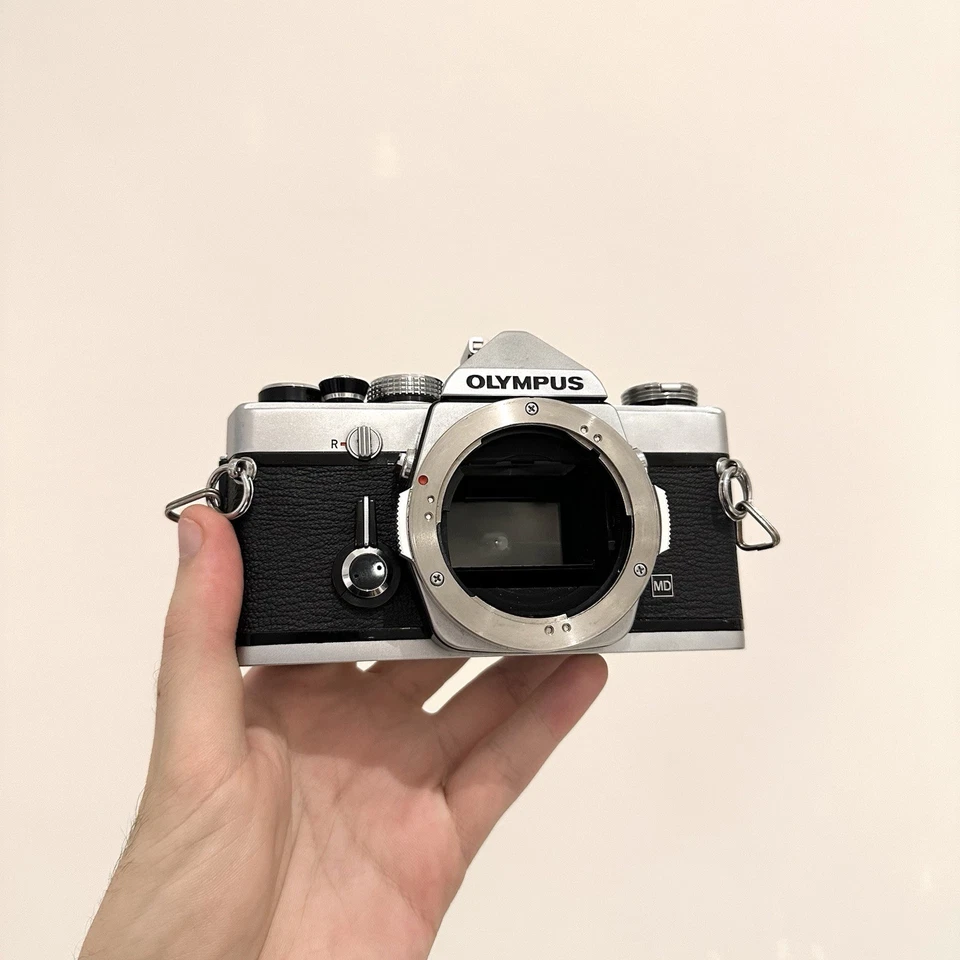Olympus OM1 35mm SLR Film Camera - Tested & Works! (Needs Some Love & Attention) - Image 3 of 4