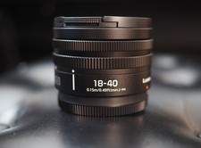 panasonic lumix s 18-40mm f/4.5-6.3 NEW