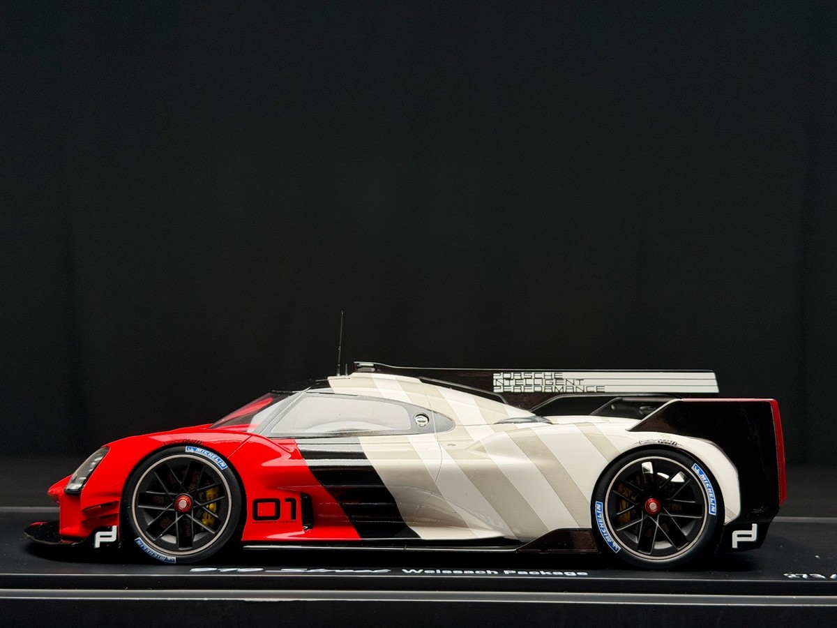 Porsche 919 Street Weissach Package (Racing Livery) [Spark] 1:18