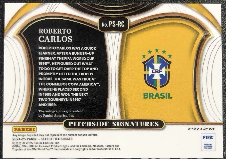 Autógrafo Panini Prizm Roberto Carlos Estrella Roja Brasil 2024-25 Foto 2 de 2