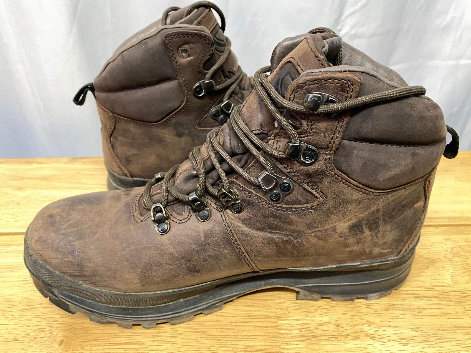 Brasher Men’s Country Master Walking Boots UK11 RRP £180 (BR211) eBay