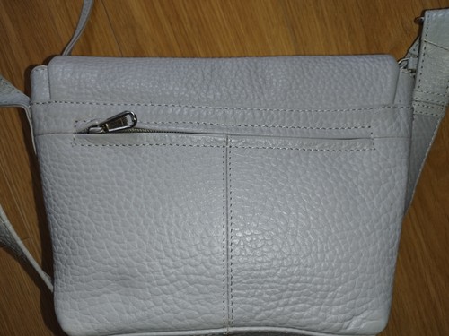 Crossbody-Tasche von Voi*Leder*Genarbt*Platin-Grau*Ca. 19/27x18x10 cm*Ungetragen - Bild 6 von 13