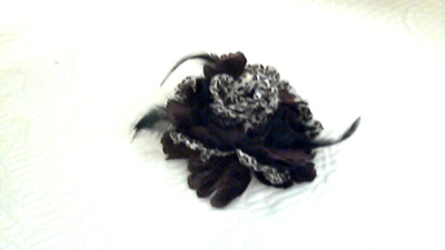 Fabric Feather Mesh Accessory Hair/Hat/Lapel/ETC 4''Wx2.5''H BR/Crm/Blk