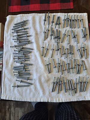 85 MIXED HILTI METAL HIT ANCHORS BOTTOMLESS HOLE 1/4'' x 1-1/2'' & 1/4 × 2''
