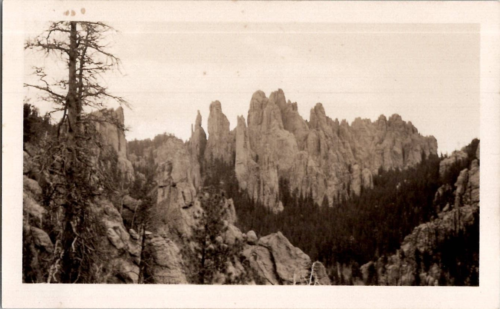 Needles Black Hills South Dakota Nature Snapshot Scenic 1940s Vintage Photo - Picture 1 of 2