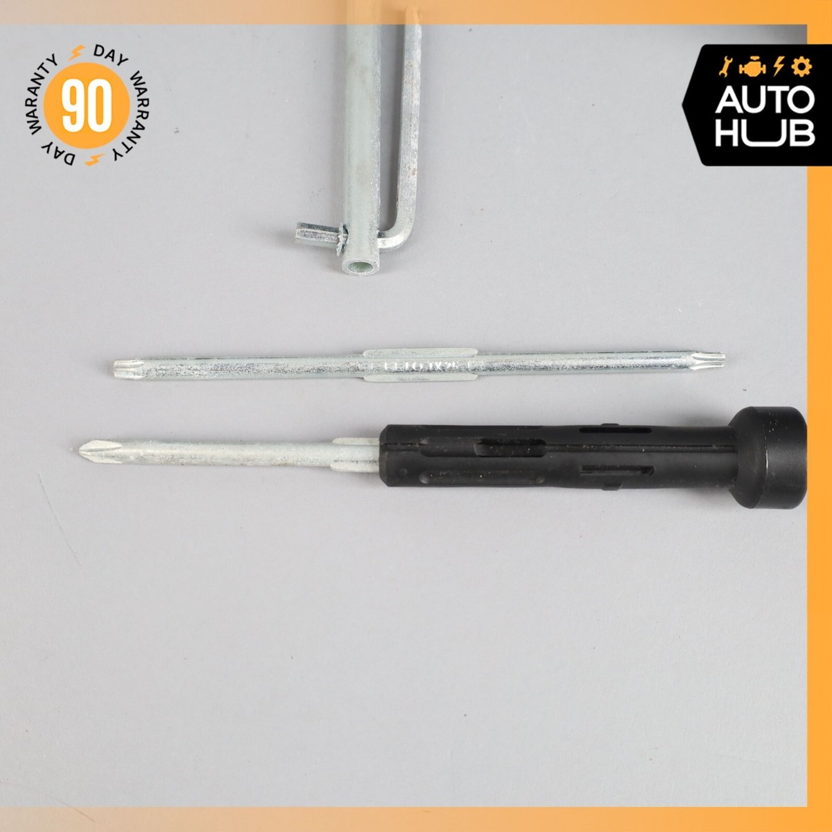 11-18 Porsche Cayenne 958 Hybrid S Spare Wheel Jack Tools Holder