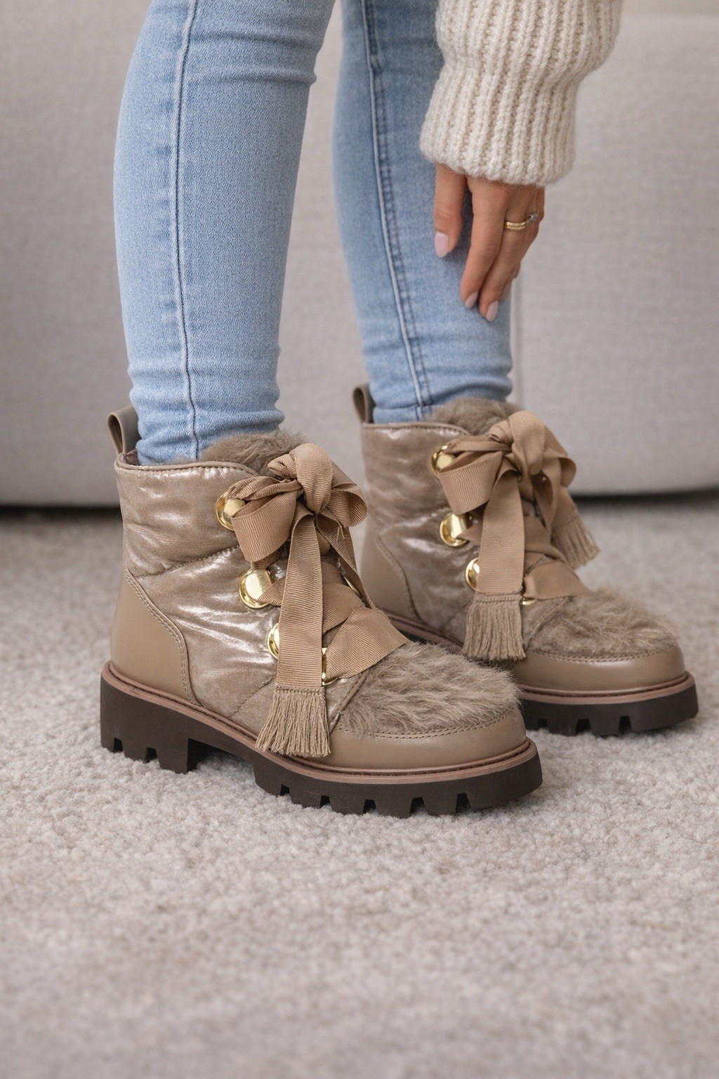 Kelsi Dagger Brooklyn Sz 7 Faux Fur Lug Sole Boots In Champagne Sold Out Online image 2