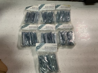 Conso Nip-Tite Pleater Hooks 32179 10 Hooks & 4 End Pins  Lot Of 50 Silver New
