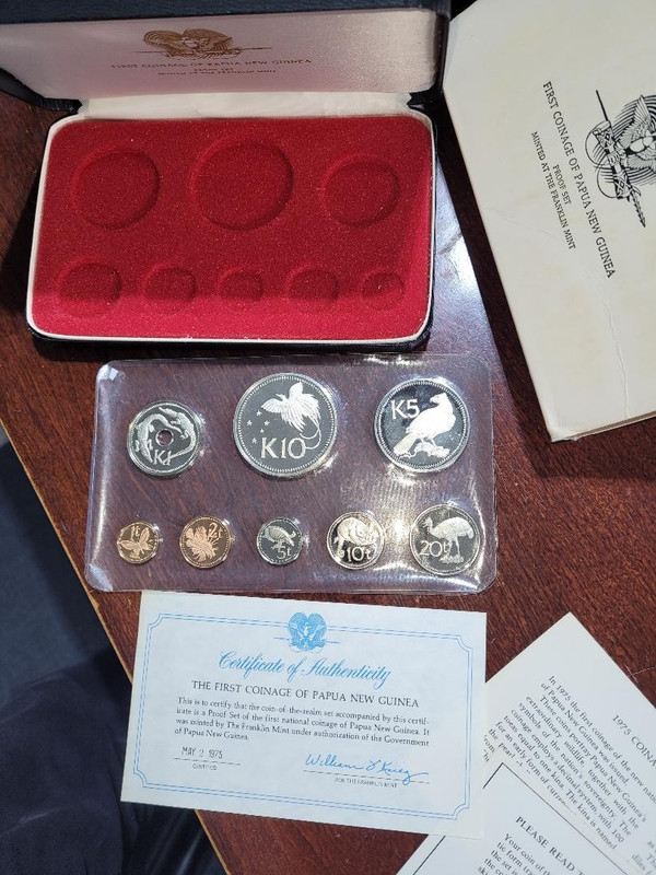 Papua New Guinea. 1975 8 coin Proof Set - Silver 5 & 10 Kina Silver 1. 68 oz