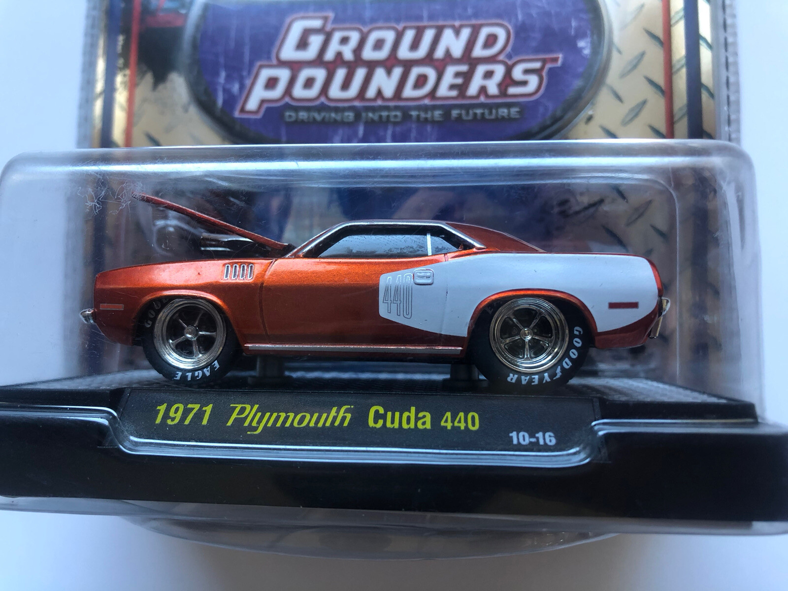 Picture 2 of 4