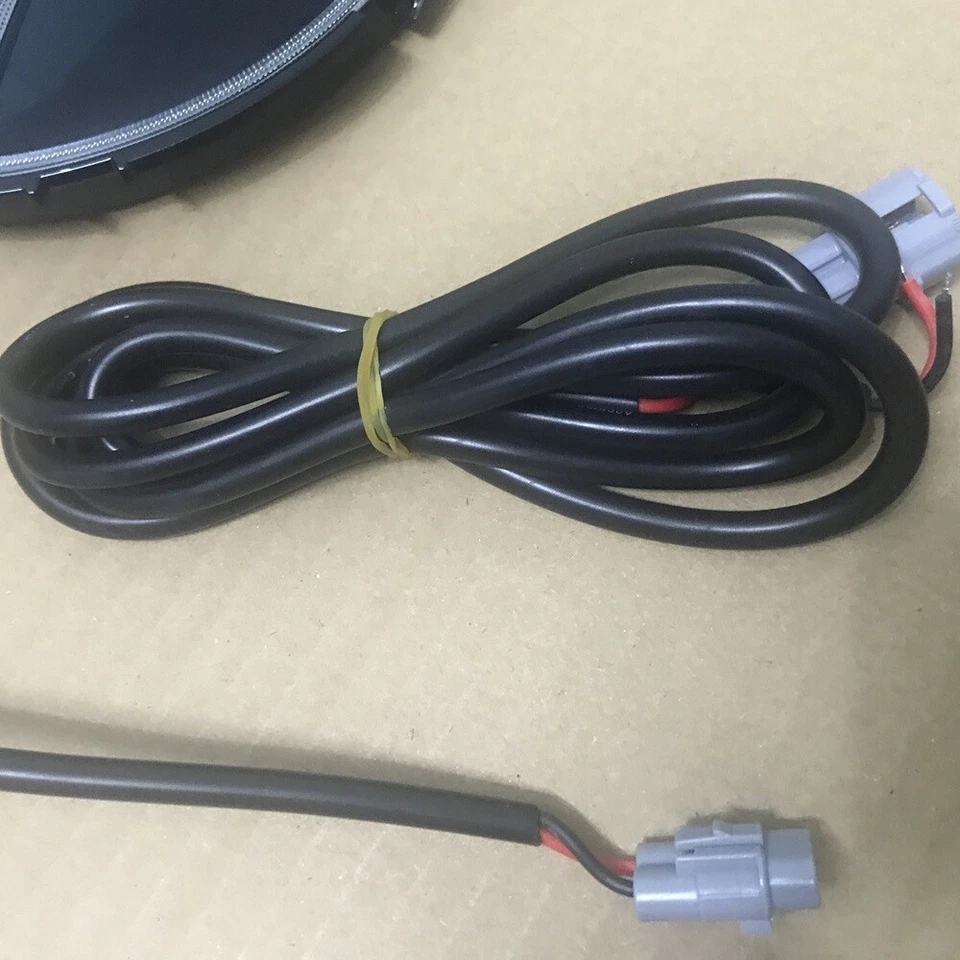 Luz LED blanca parrilla delantera espejo estrella emblema para W176 W205 W212 CLA 2015-2018 Foto 2 de 4