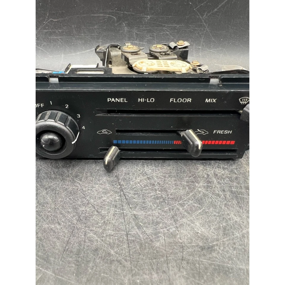 Ford Escort 1991-1994 OEM módulo de control de temperatura climatizado calentador de aire acondicionado BWUAOH0B Foto 3 de 4