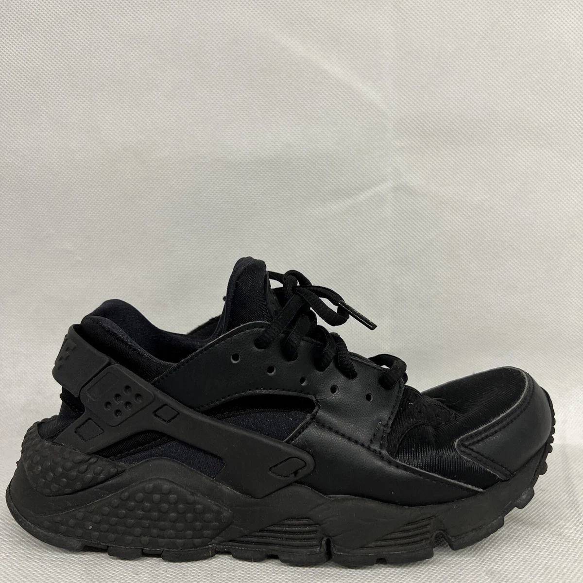 Black huaraches sales size 6.5