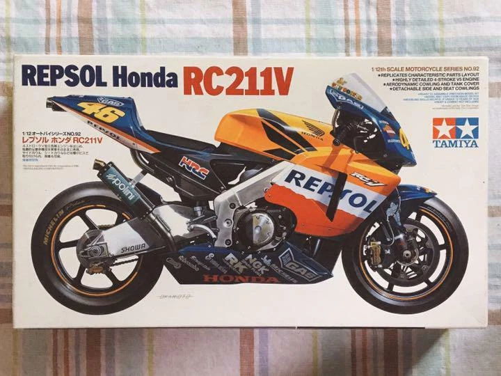 Tamiya HONDA REPSOL RC211V 1/12 Model Kit #17016 | eBay
