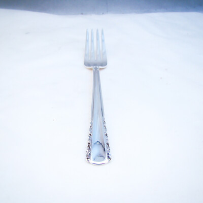 International Holmes & Edwards Silverplate 1951 May Queen Essgabel