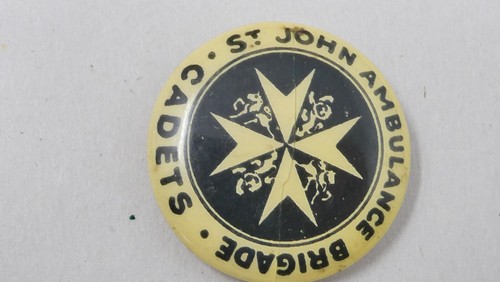 GREEN DAY Button Pin Badges + Others incl SS Uganda, St Johns Ambulance - 第 3/8 張圖片