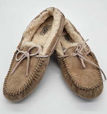UGG Women s Dakota Moccasins Slippers Chestnut Suede Sheepskin Size US 8