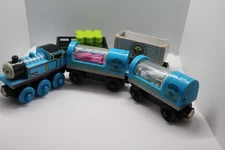 Thomas the Train Sodar Aquarium, Steam Works & Cargo car lot of 6