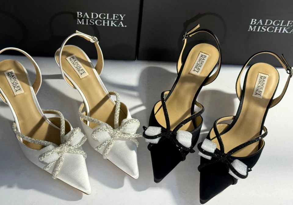 Sandalias Badgley Mischka para mujer Angelina tacón satinado estrás, variedad Foto 2 de 4