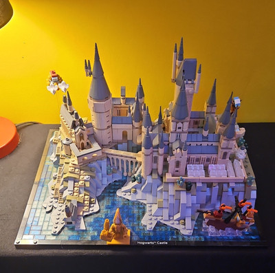 LEGO Harry Potter Hogwarts Castle 71043 - 6020pc, 18+, Microscale, Stand