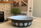 Vintage Pyrex Black Charcoal Snowflake 1 1/2 Qt Casserole 043 (No Lid)