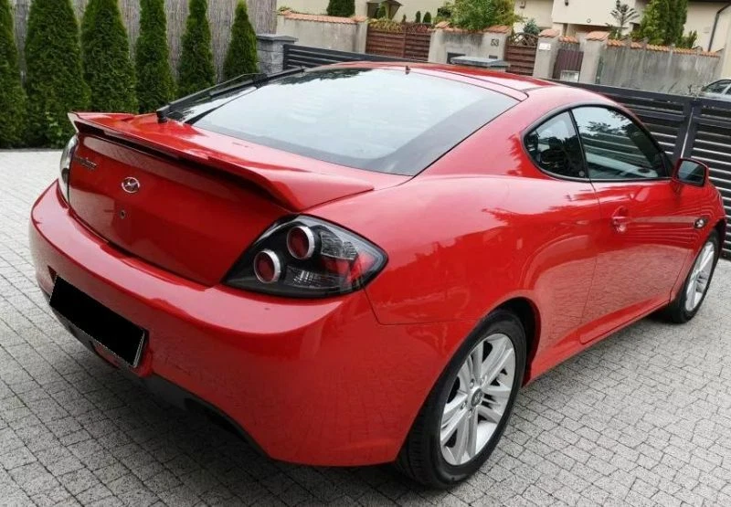 HYUNDAI COUPE TIBURON GK 02-09 - BECQUET AILERON + STOP | Aileron haut de gamme - Photo 1/4