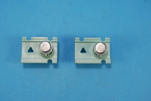 Pair NOS SFC2710C IC - Picture 2 of 6
