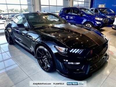 2020 Ford Mustang Shelby GT350 2020 Ford Mustang Shelby GT350  Shadow Black 5.2L Ti-VCT V8 with Flat Plane Cran