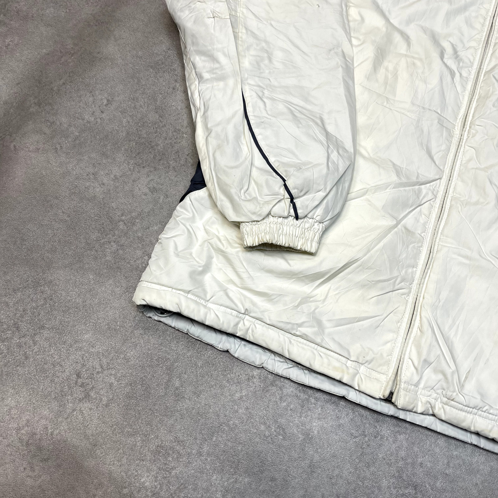 Umbro Rain Jacket Mens Medium Full-Zip Vintage Windbreaker Coat, White image 7