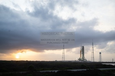 ARTEMIS II SLS ROCKET AND ORION AT KENNEDY SPACE CENTER SUNSE 4X6 POSTCARD PHOTO
