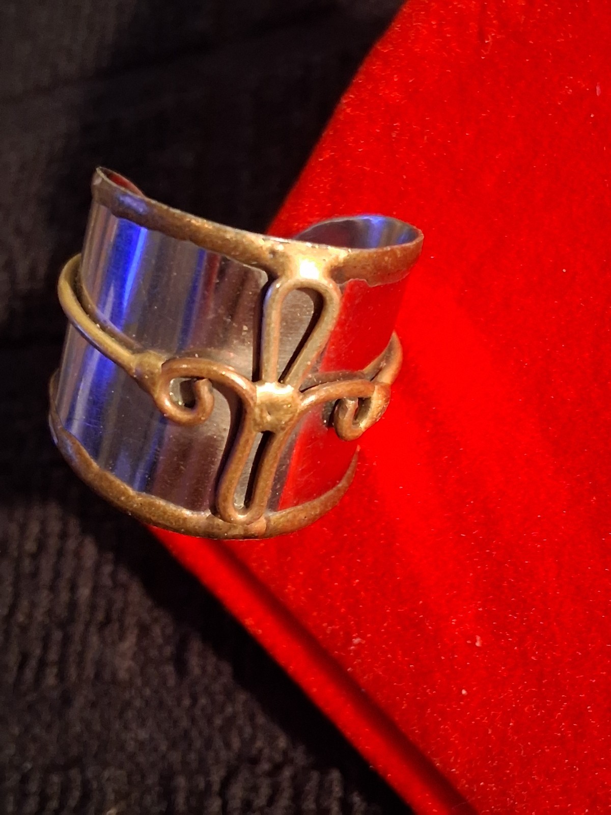 Interesting cross ring. - image 1