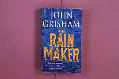 352747 John Grisham THE RAINMAKER Arrow Books
