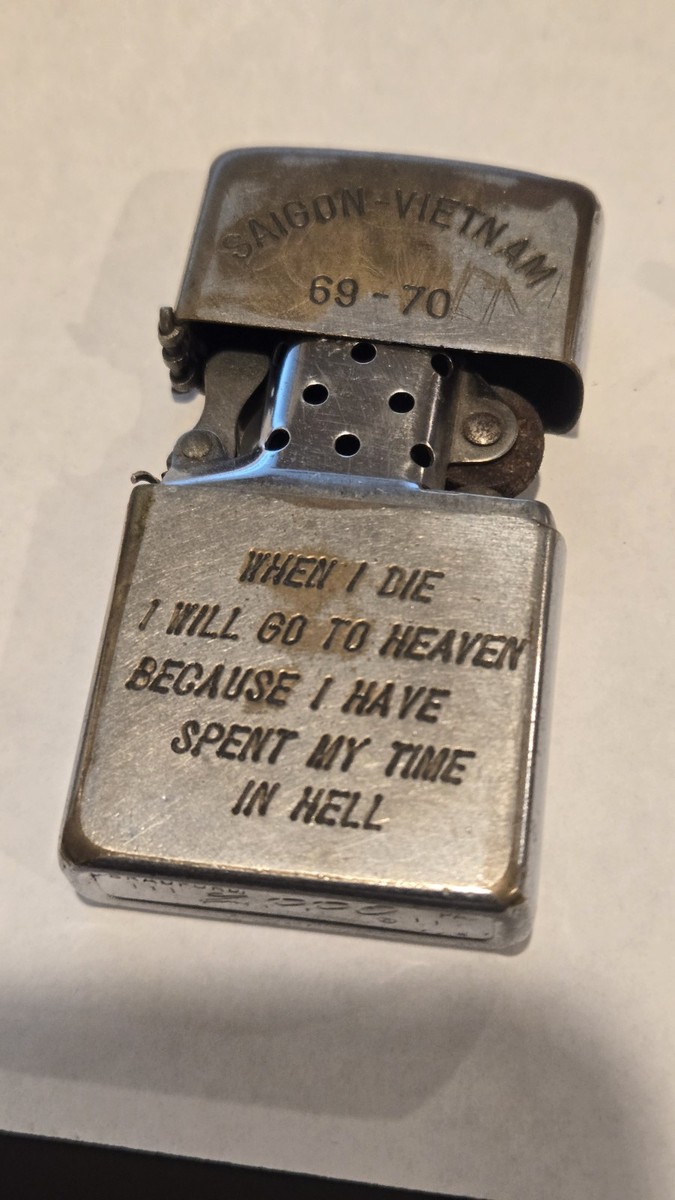 1969-70 Zippo Lighter Vietnam War SAIGON Naked Pinup Girl Soldier