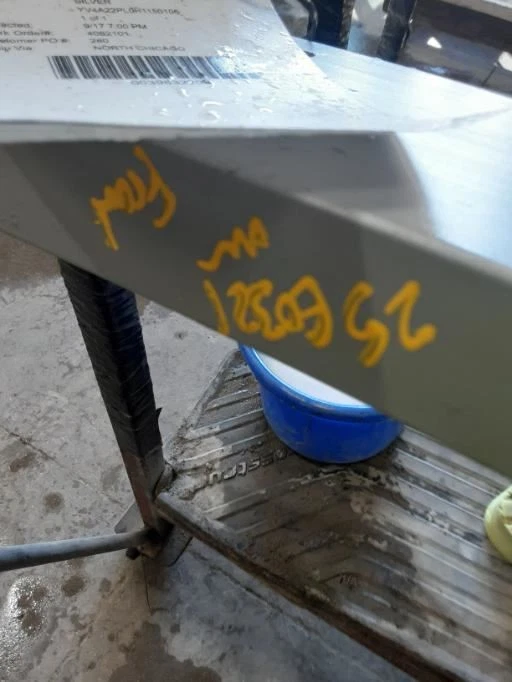 (SOLO RECOGIDA LOCAL) Refuerzo de parachoques delantero compatible con 16-24 VOLVO XC90 2050157 Foto 3 de 4