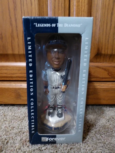 Bernie Williams BOBBLEHEAD "Legends of the Diamond" NY Yankees