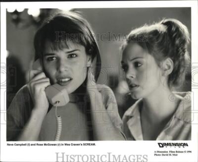 1996 Press Photo Neve Campbell & Rose McGowan in Wes Craven's "Scream ...