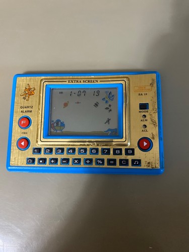 Vintage Space Adventure SA-12 LCD Handheld Game & Calculator – Extra Screen, Ret
