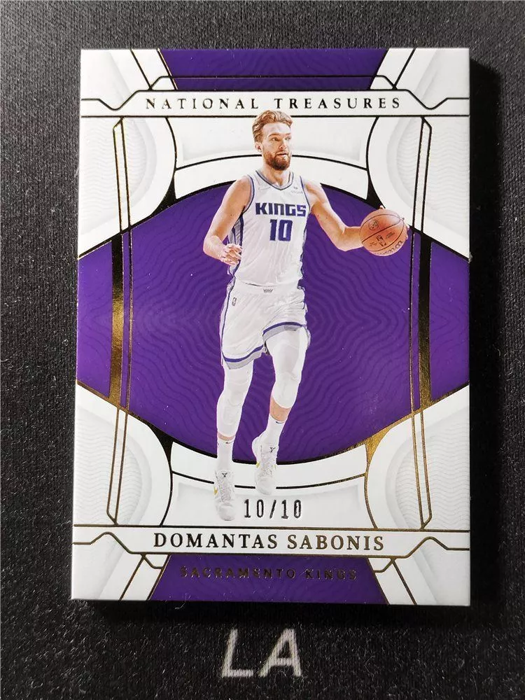 Domantas Sabonis trading card