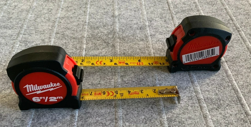 Milwaukee Measure Tape 2m / 6 ft 13mm wide Retractable Compact Metal Blade - Image 4 of 4