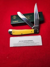Moore Maker 3202 EB Full Size Trapper Knife Yellow Delrin New in Box
