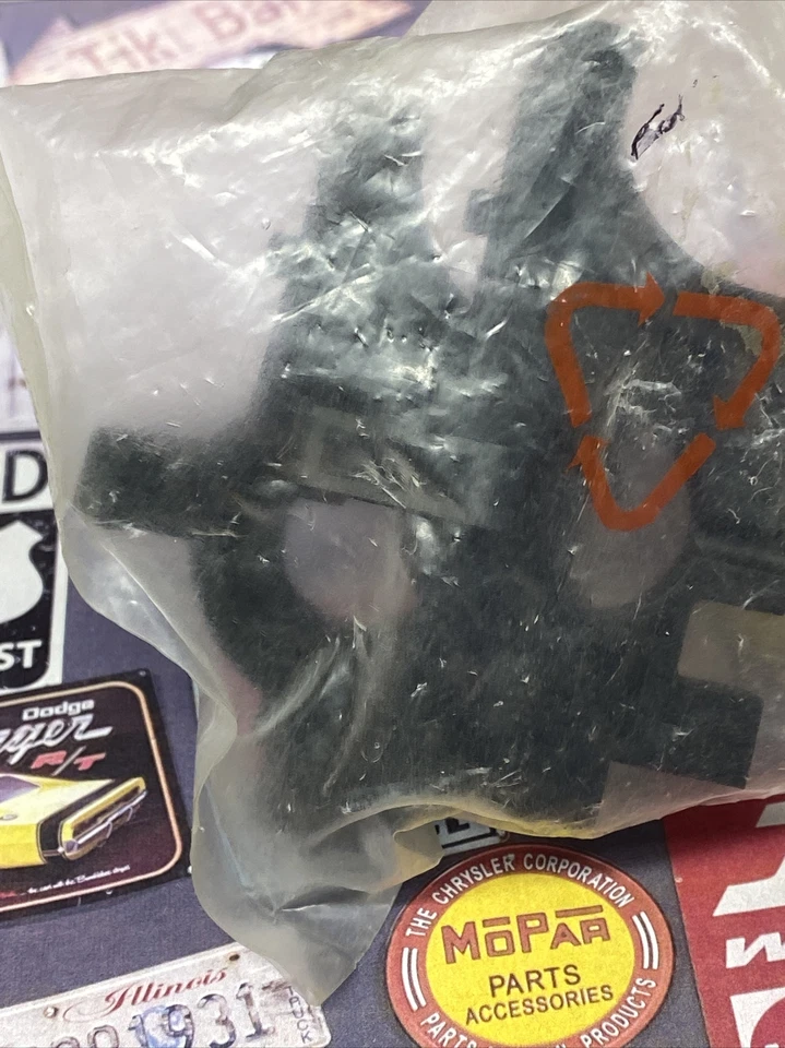 Trinity TRI90791 Front Bulkhead T Spec NewInPack USA Shipped - Image 4 of 4