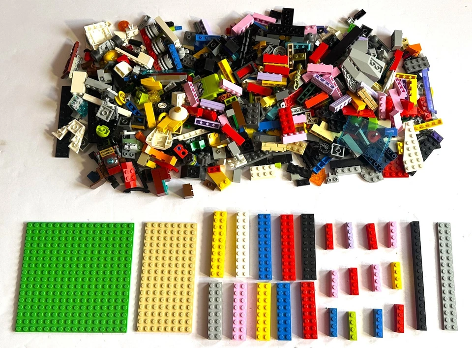 Lot of 5 Lego Packages Includes Base Plates Bricks and Lots of Pieces & Parts - Image 4 of 4