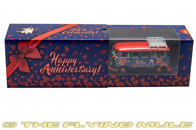 Corgi 1:43 VW Camper Happy Anniversary - Image 4 of 4