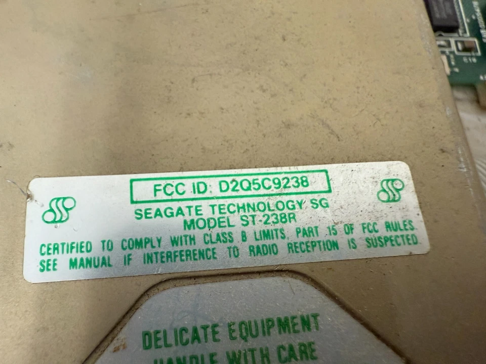 Seagate Model ST-238R Half Height HDD W/ SMS OMTI 20513 MFM CARD & CABLES - Image 3 of 4