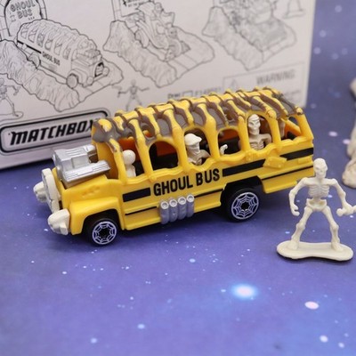 1997 Matchbox Haunted Haulers Ghoul Bus - Complete w/ bus,launcher