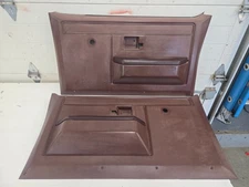 DOOR PANELS CHEVY GMC TRUCK 1981-1987 MANUEL BURGANDY BLAZER K5 SUBURBAN