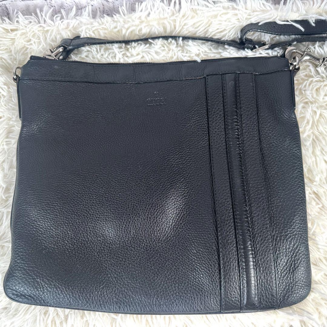 Gucci Shoulder Bag Crossbody Leather Black Logo Stripe Unisex Used