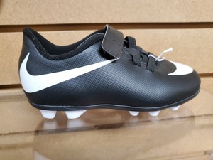 nike bravata soccer cleats